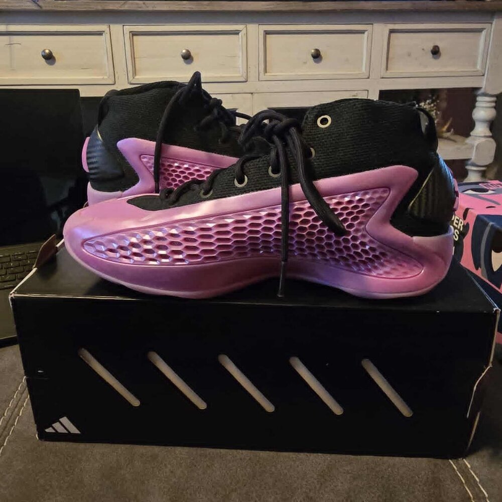 A.E. 1 basketball shoes